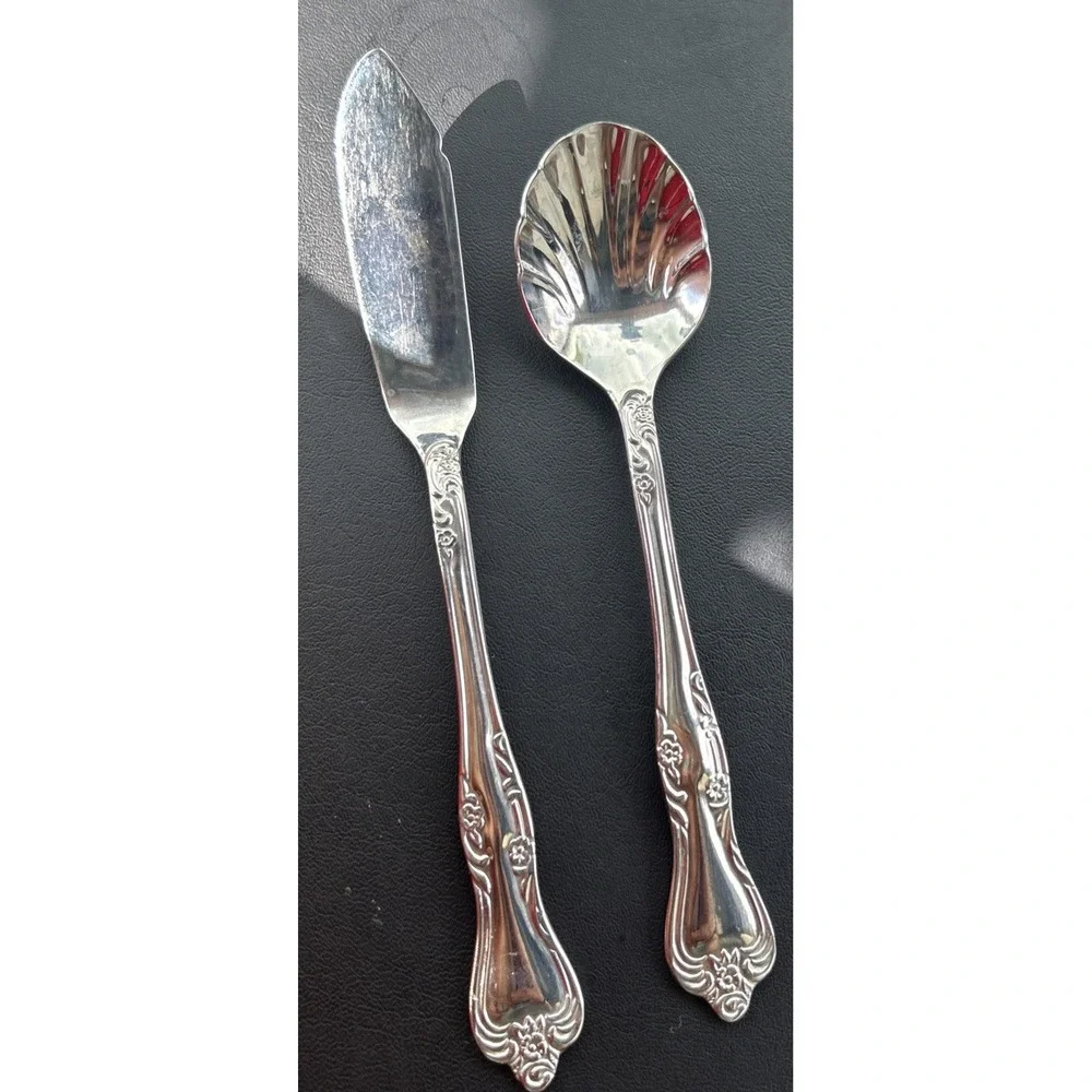 Oneida AZALEA Butter Knive/Sugar Spoon- Scratches